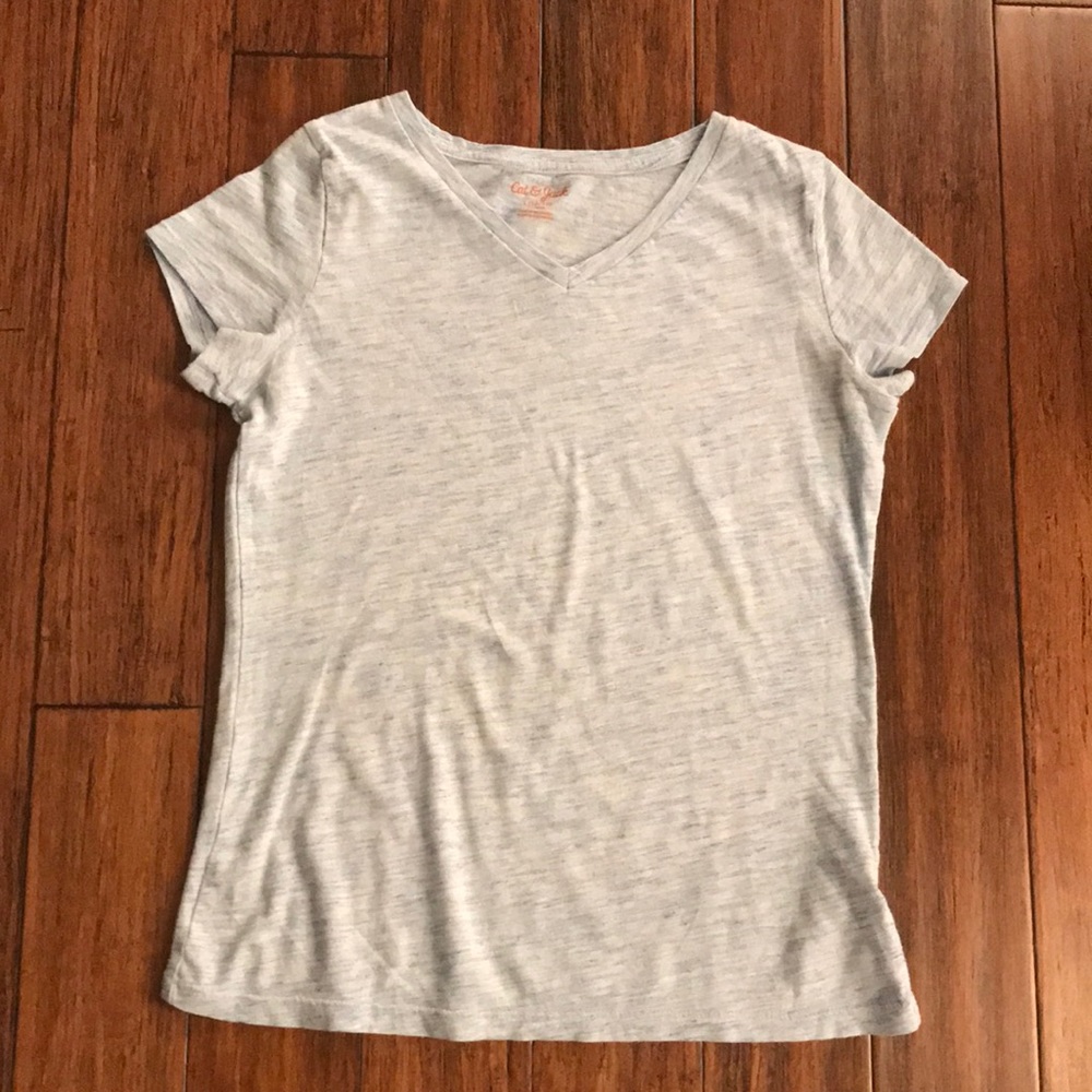 A simple T shirt. 👕